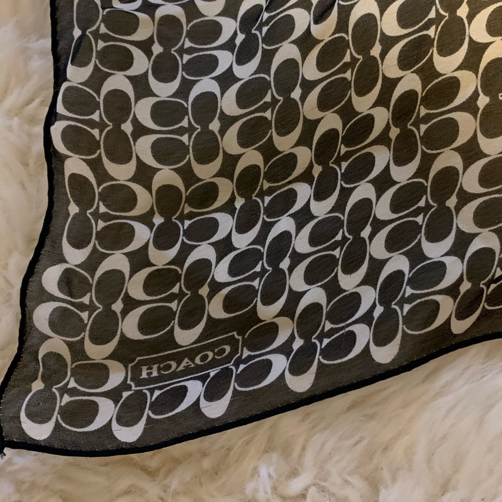 Coach Scarf - Picture 2 of 3